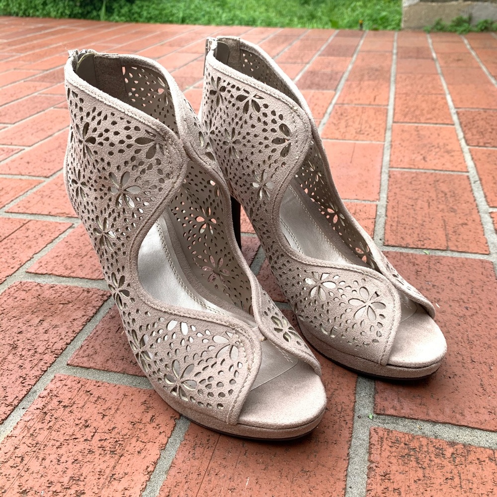 Impo elegant and beautiful shoes